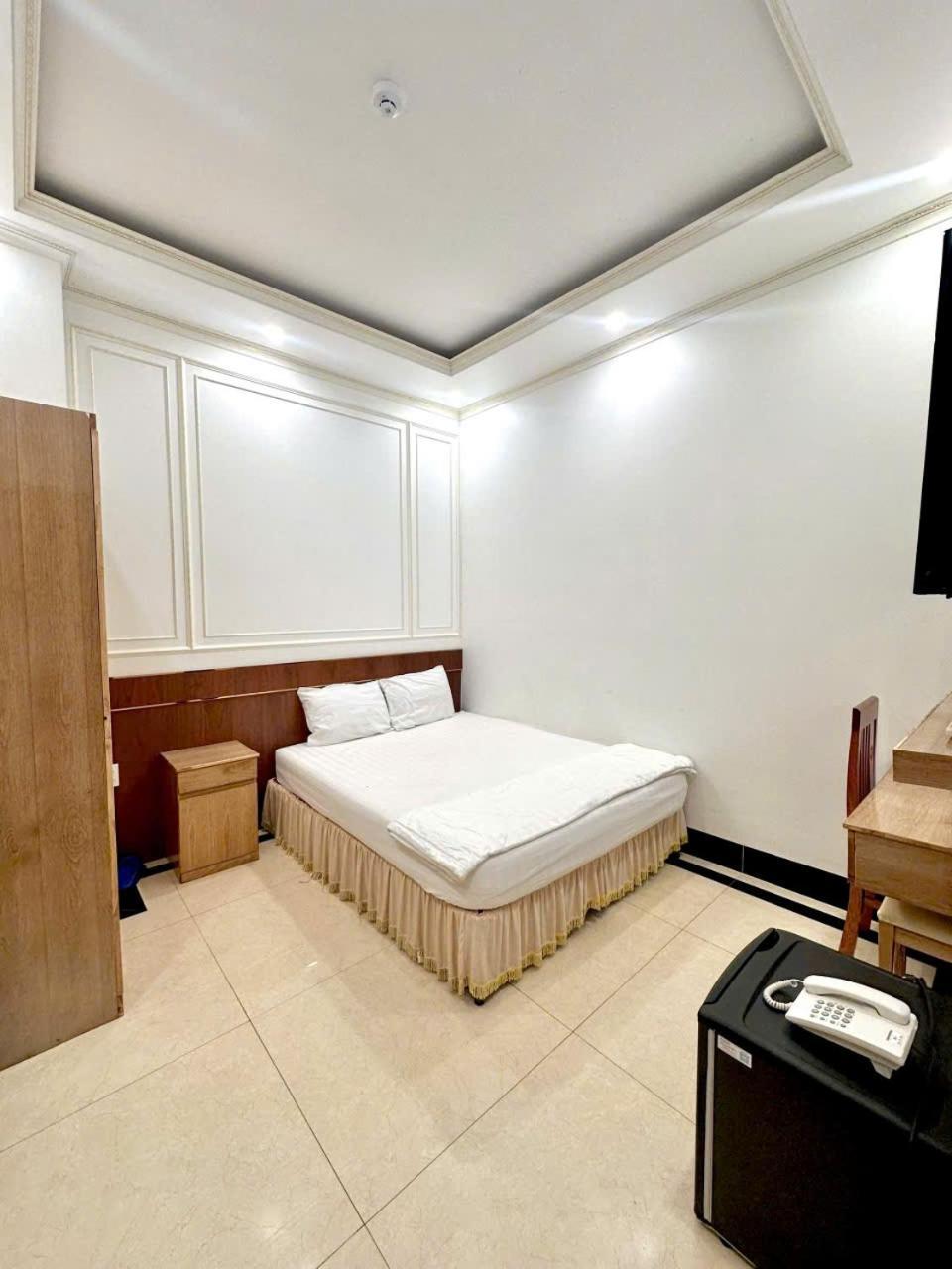 Phung Hoang Vu Hotel Bac Lieu Bagian luar foto
