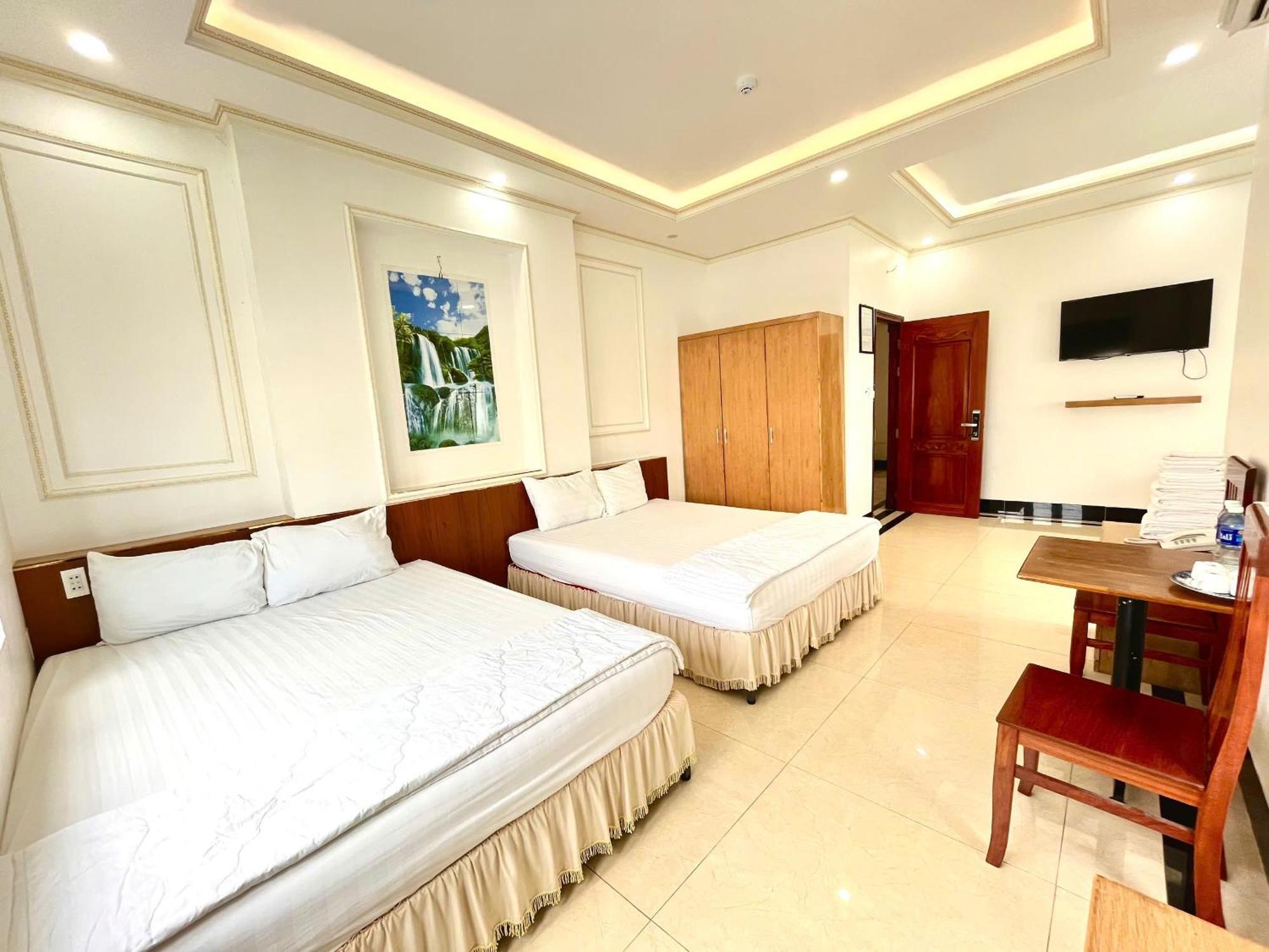 Phung Hoang Vu Hotel Bac Lieu Bagian luar foto