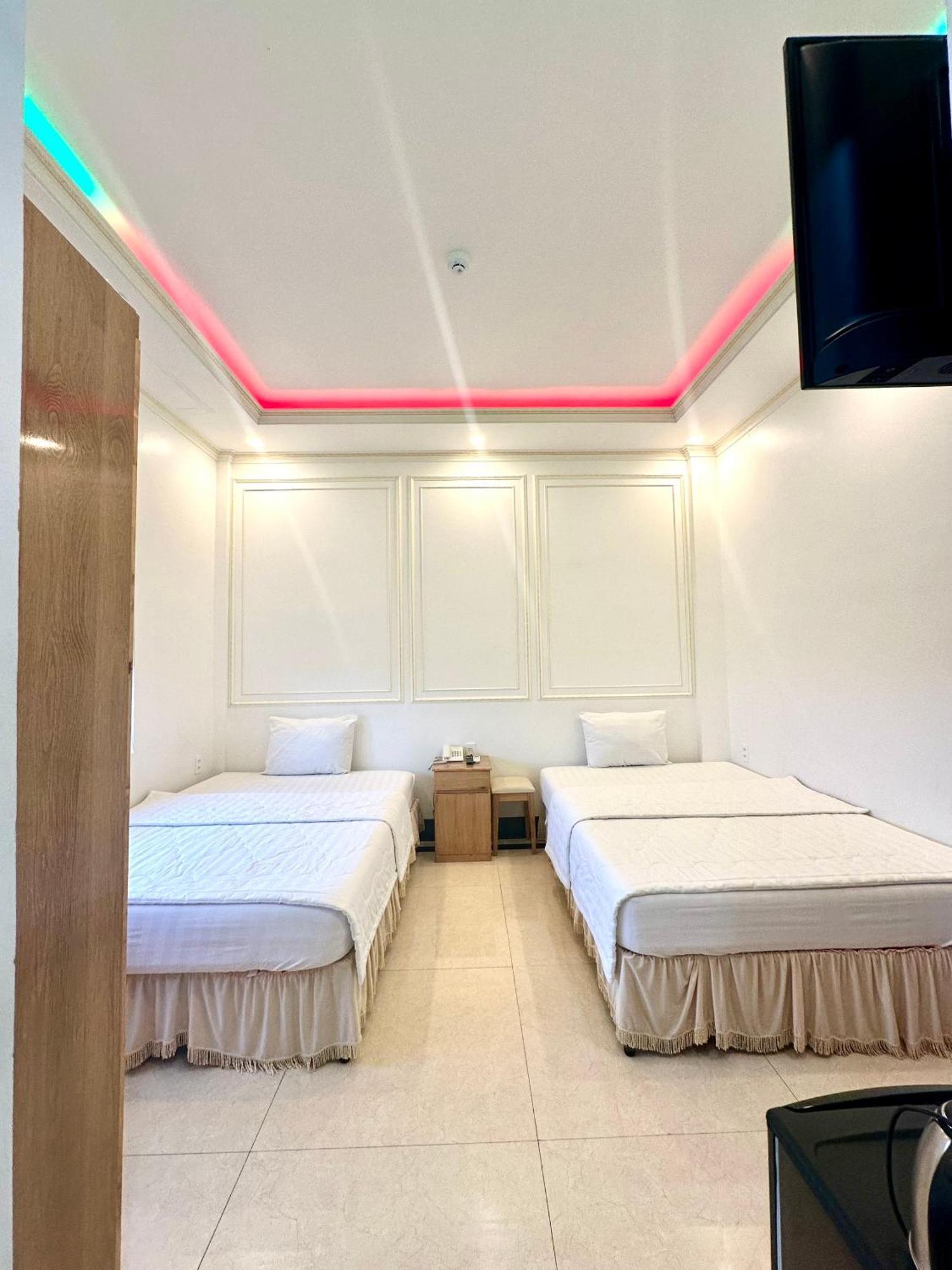 Phung Hoang Vu Hotel Bac Lieu Bagian luar foto