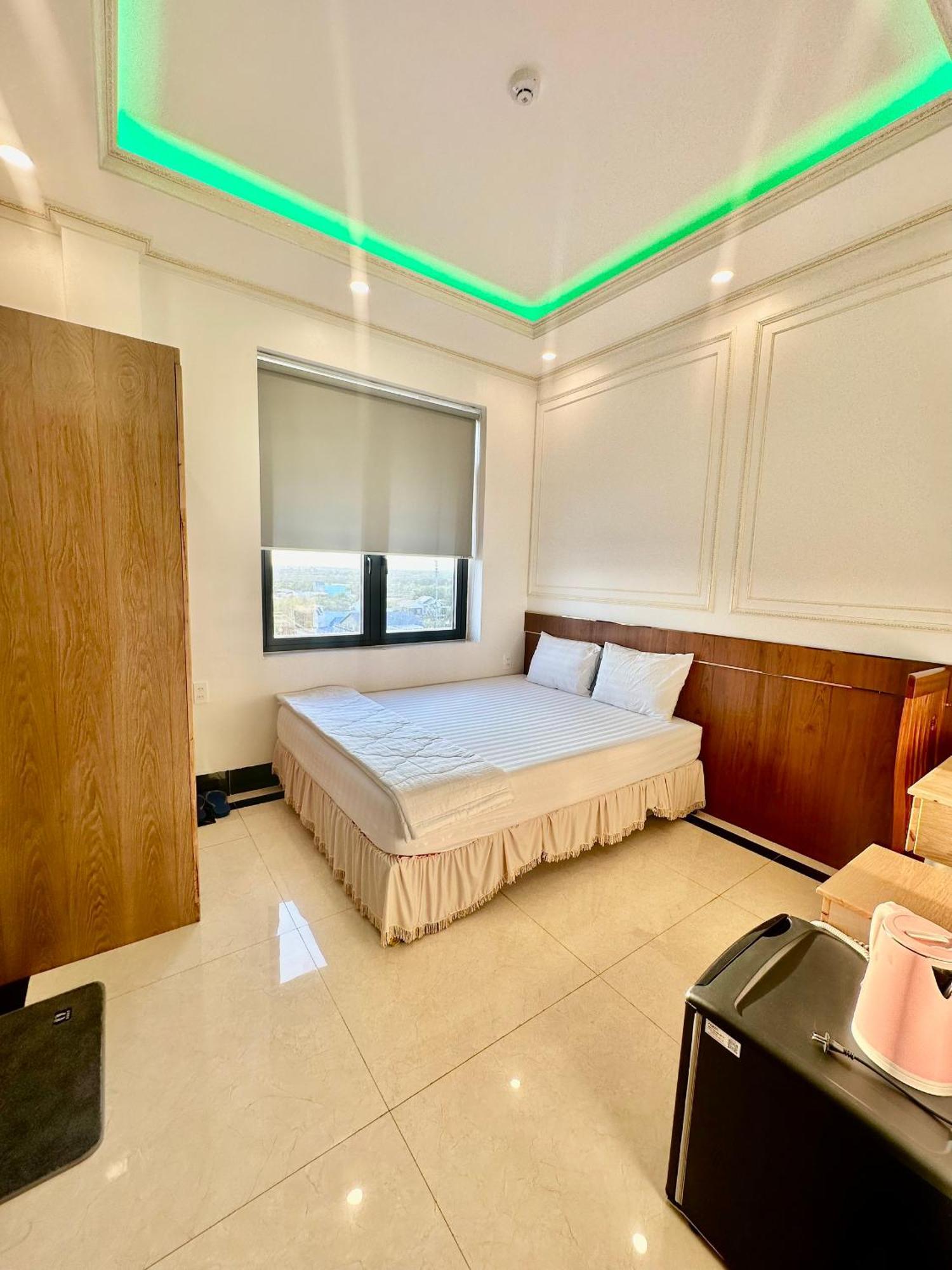 Phung Hoang Vu Hotel Bac Lieu Bagian luar foto