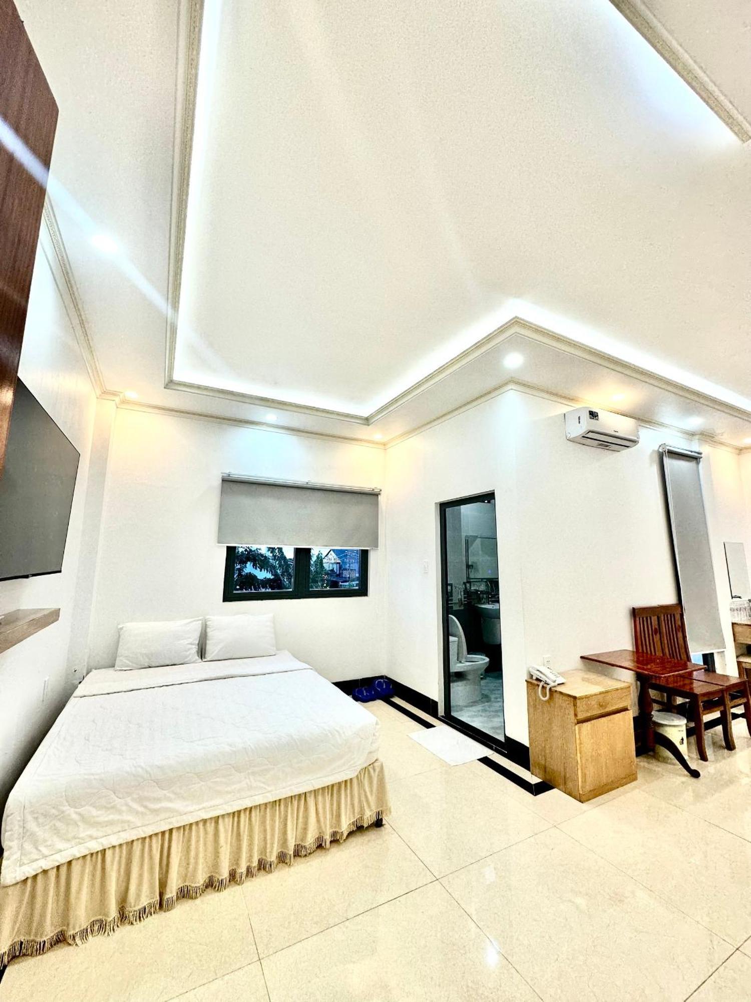 Phung Hoang Vu Hotel Bac Lieu Bagian luar foto